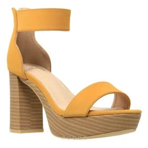 Chunky Block Open Toe Heels Sz 7.5